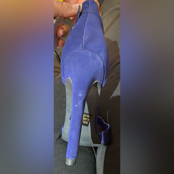 Blue Qupid blue open toe 4.5” heels size 8.5 - Picture 9 of 10